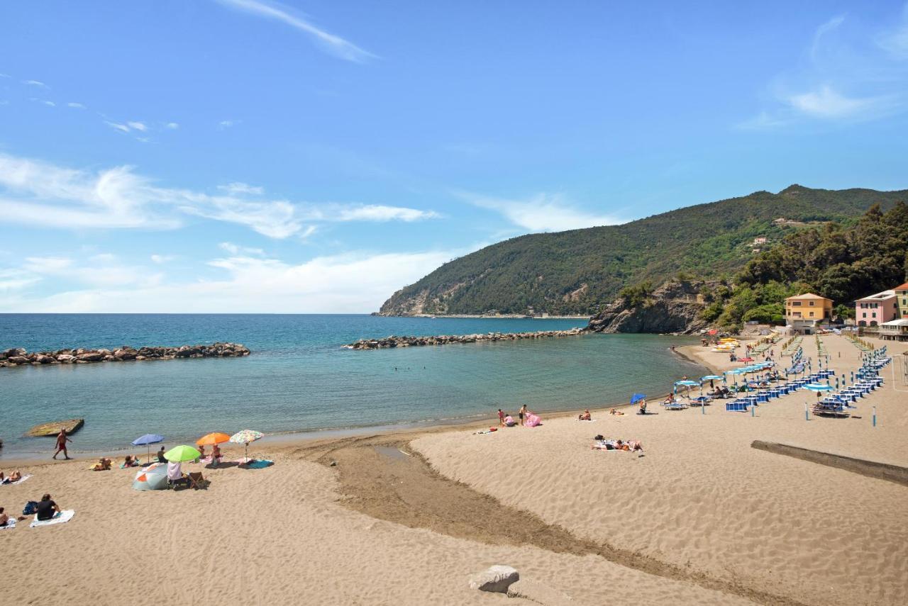 Un'Oasi Al Mare Lägenhet Moneglia Exteriör bild